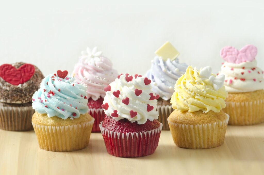 cupcake, dessert, cake-3723832.jpg