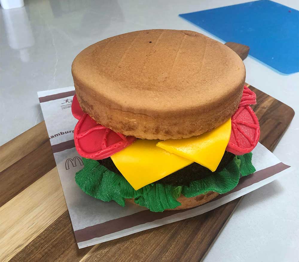 Complete DIY McDonalds Burger Cake