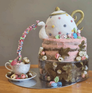 pouring teapot cake
