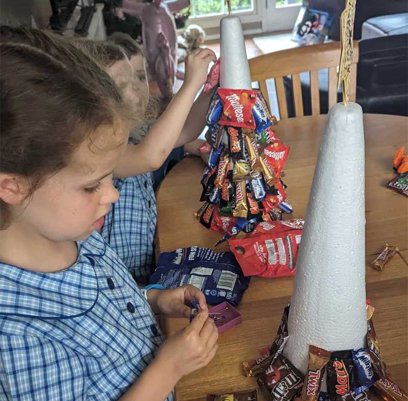Building Christmas tree