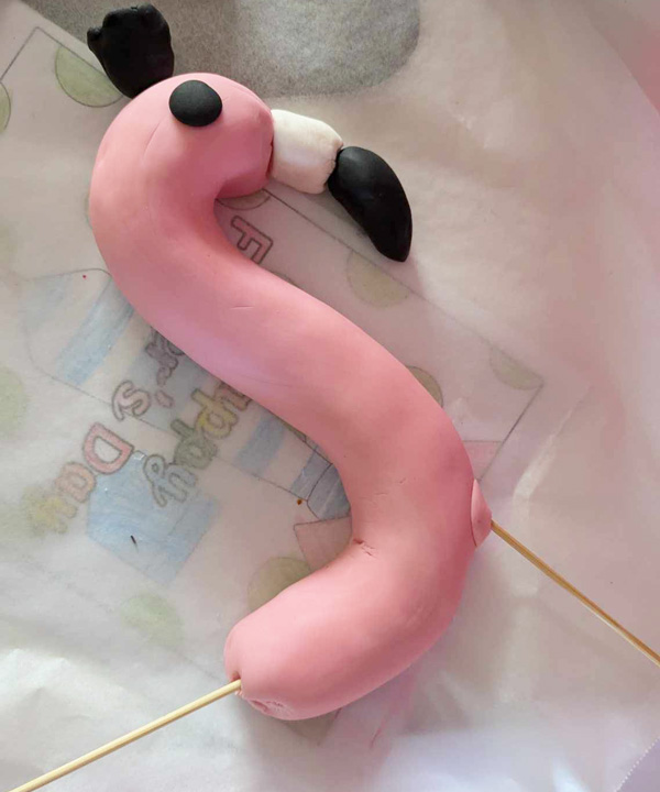 DIY Flamingo cake head